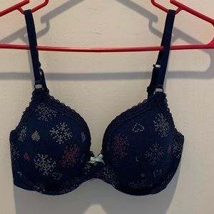 Navy Victoria Secret Bra 34D